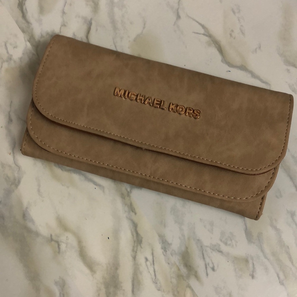 Large wallet